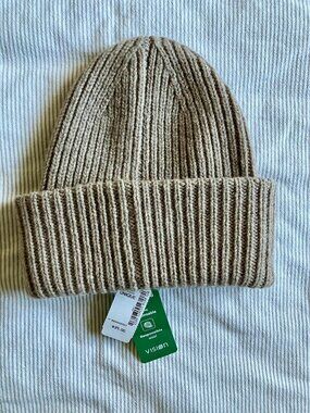 NWT Wide-cuff solid rib-knit tuque Responsible wool by Simons, O/S